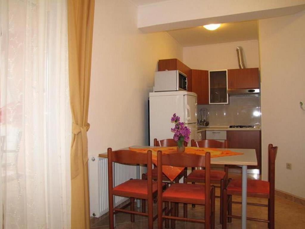 Neviđane Family Friendly Apartments With A Swimming Pool Nevidjane, Pasman - 18054 מראה חיצוני תמונה