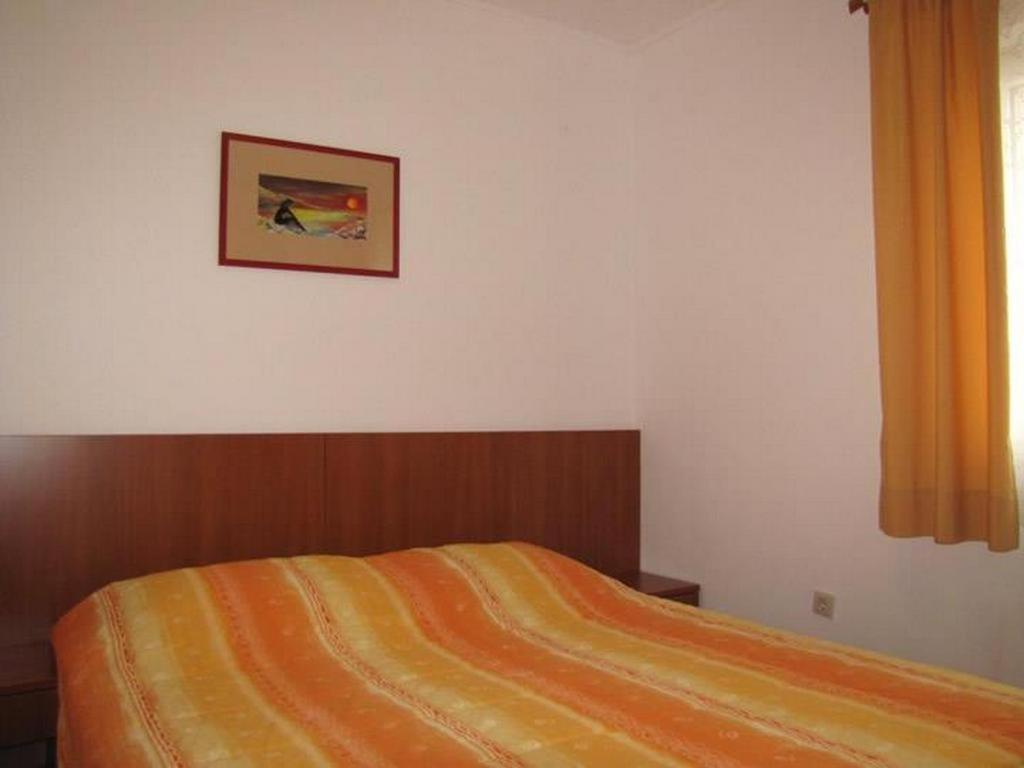 Neviđane Family Friendly Apartments With A Swimming Pool Nevidjane, Pasman - 18054 מראה חיצוני תמונה